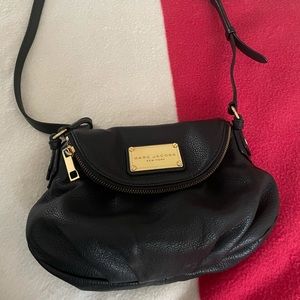 SOLD!!!Marc Jacobs black leather purse.